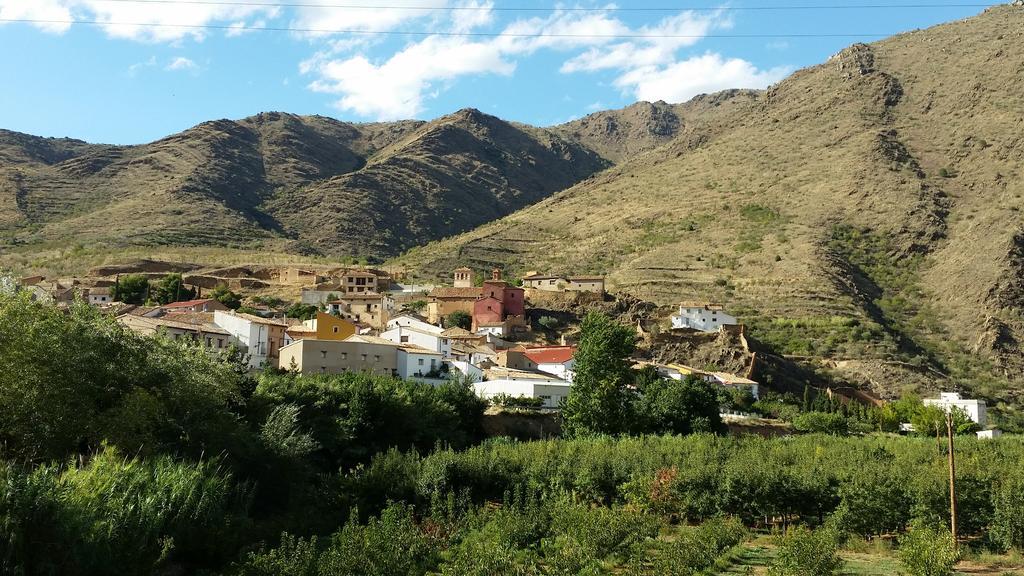 El Retiro De Isabel Pensionat Embid de la Ribera Exteriör bild